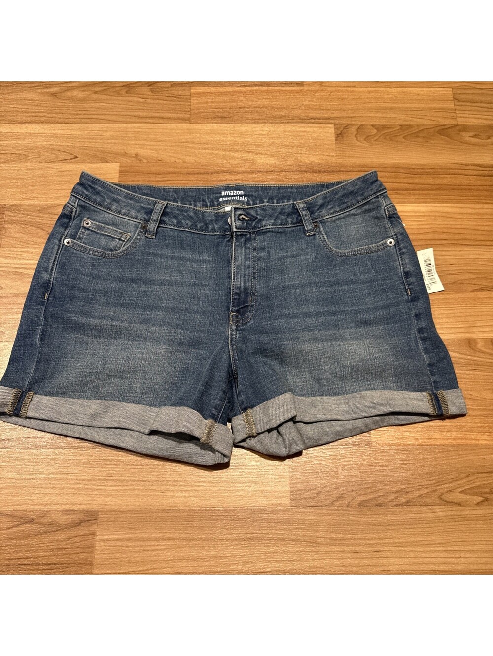 Amazon Essentials Jean Shorts (12) Blue. Rolled Cuffs. Pockets. Stretchy. NWT